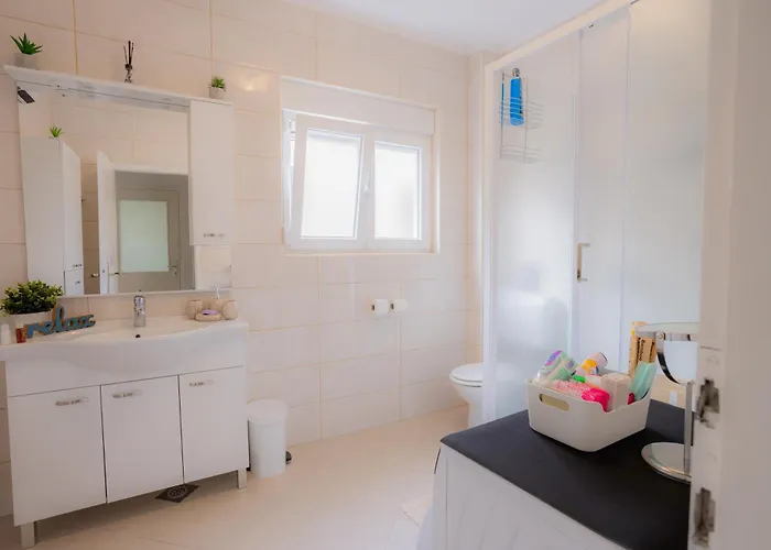 Matkovi Dvori * Blace